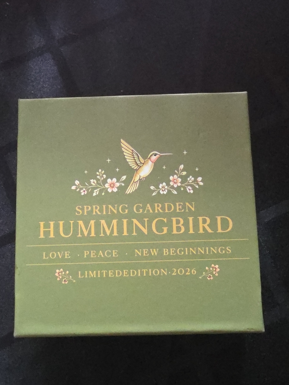 Hummingbird Bracelet Gift Box — Olive Green, Rose Pink & White Beads